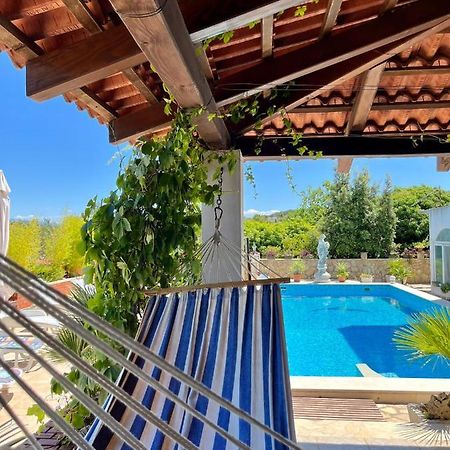 Apartman Gorana With Swimming Pool 젤사 외부 사진
